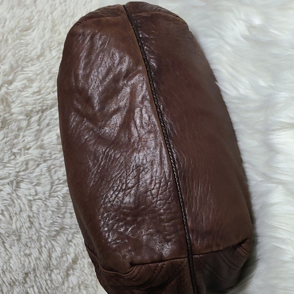 💯 Authentic Fendi Handbag 🍀 - Picture 3 of 15